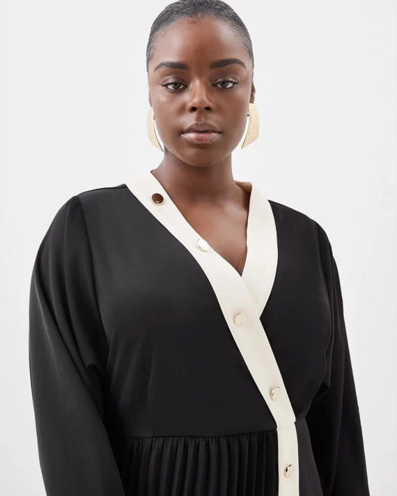 Plus Size Twill Pleated Woven Midi Dress